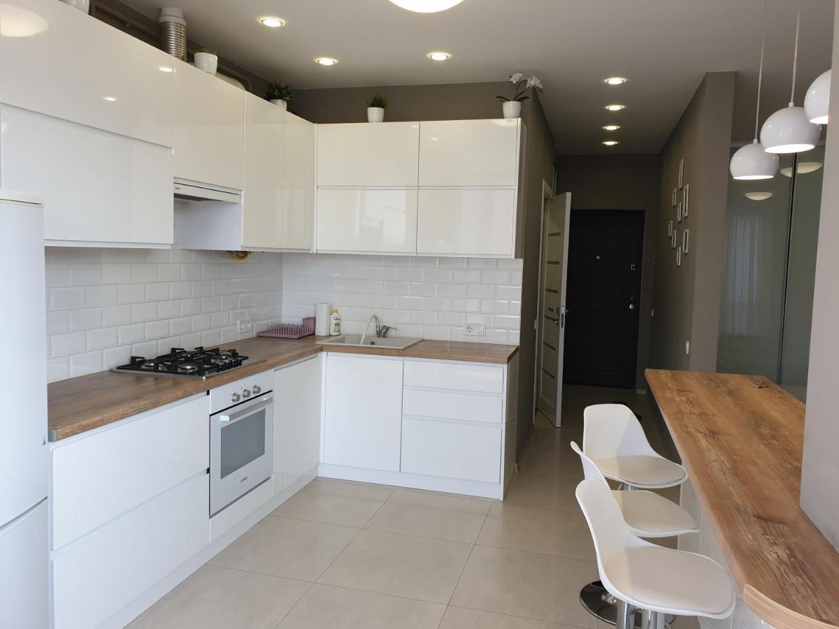 Best Apartment Shevchenka 80 Лвив Екстериор снимка